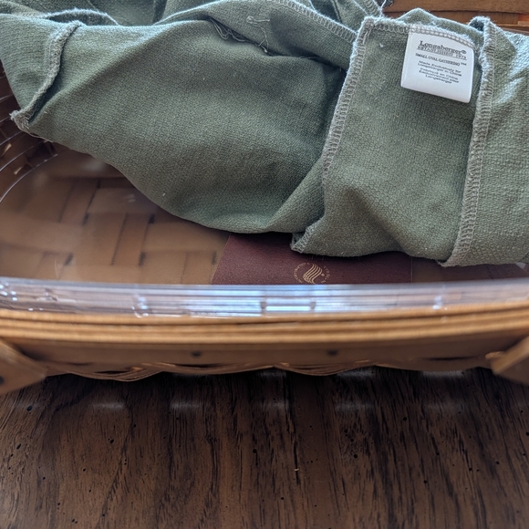 Longaberger Small Oval Gathering Basket with Lidded Protector, & Sage Liner - Picture 6 of 9